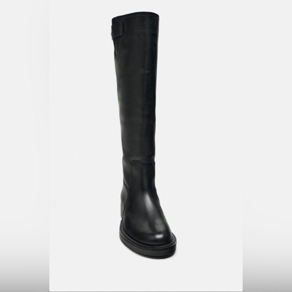 Zara Shoes - Leather knee high boots